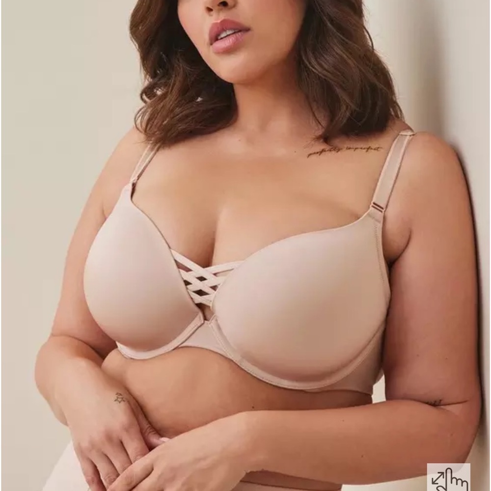 Torrid XO Plunge Push-Up Bra